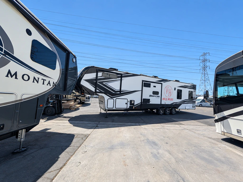 Keystone Montana fifth wheel outside El Toro RV Service in Orange County